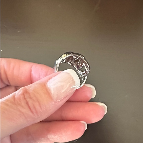 Fashion Ring - Picture 6 of 6